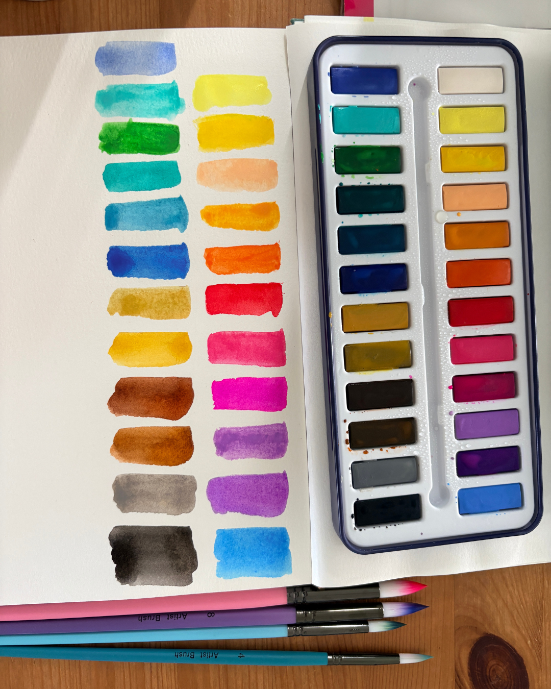 Sunday Watercolor Paint Set – 24 Colours