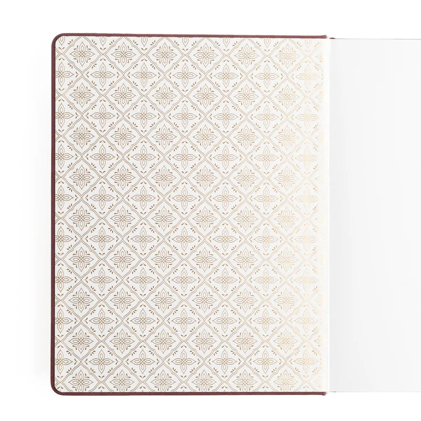 Storybook in Plum Notebook A5 -dotted journal