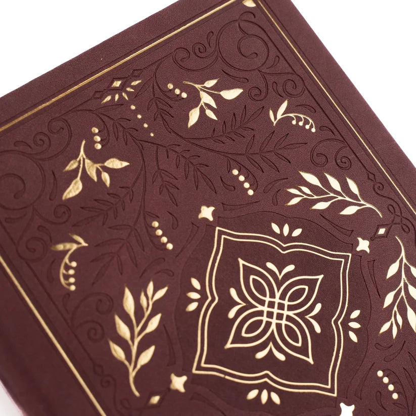 Storybook in Plum Notebook A5 -dotted journal